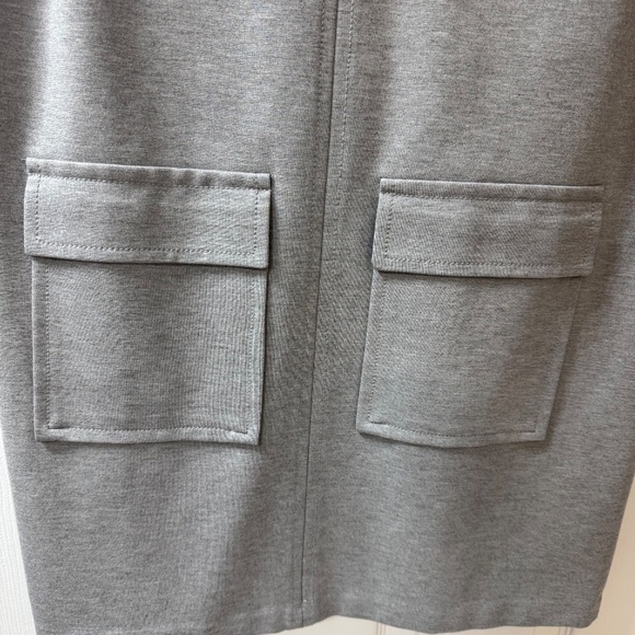 Banana Republic Grey Short-Sleeve Shift Dress – Size L - Picture 3 of 5